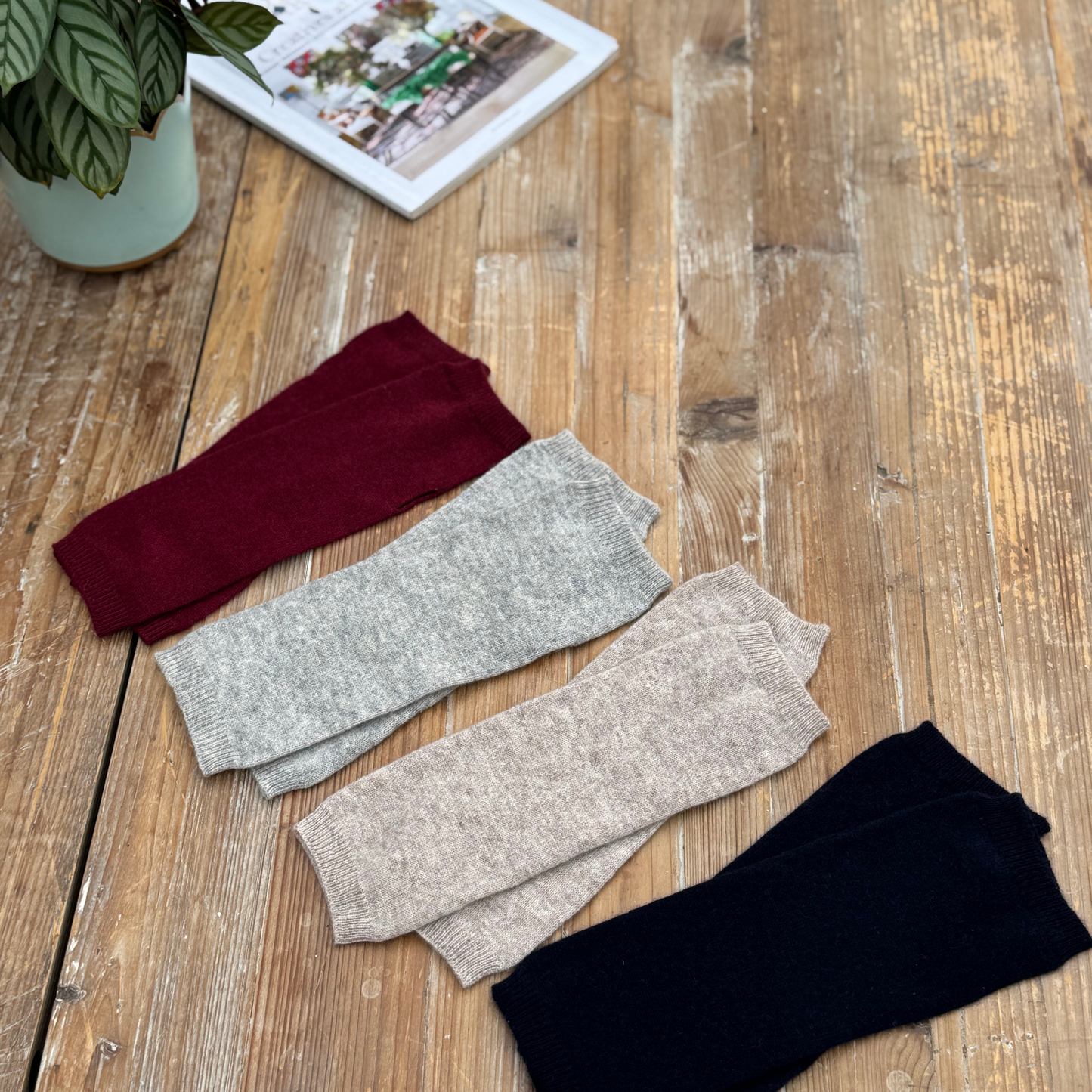 Cashmere Wrist Warmers - Light Grey