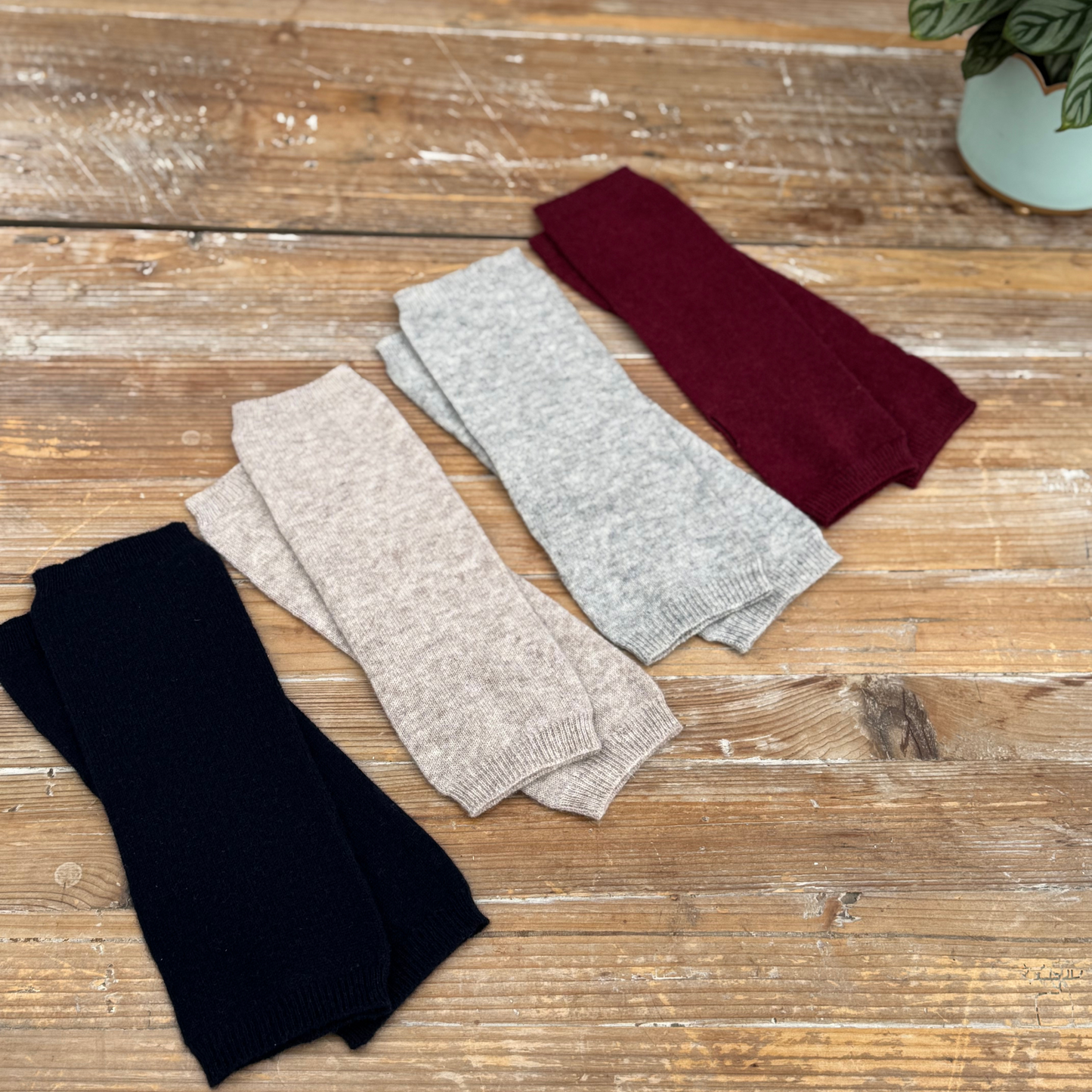 Cashmere Wrist Warmers - Navy