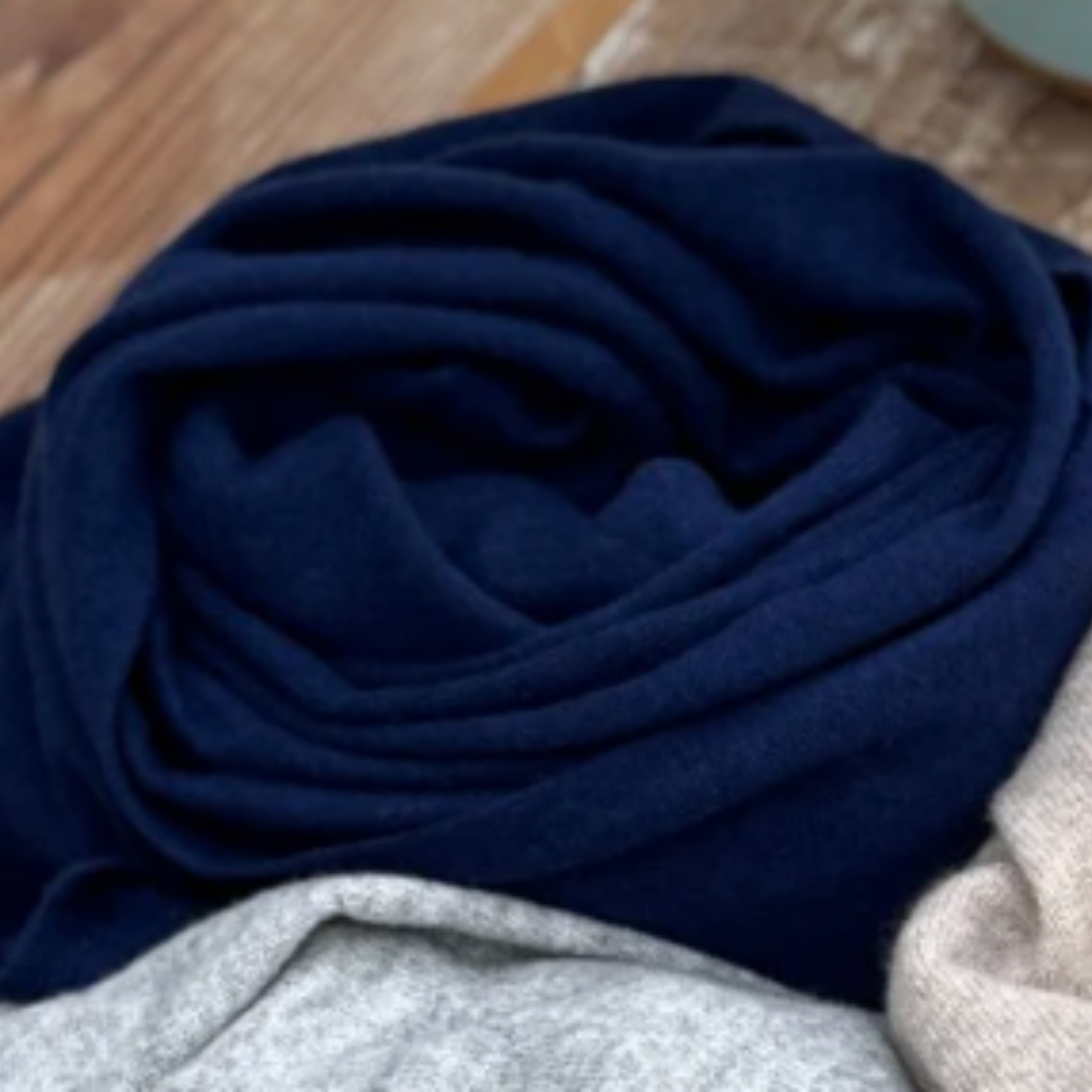 Cashmere Travel Wrap - Navy