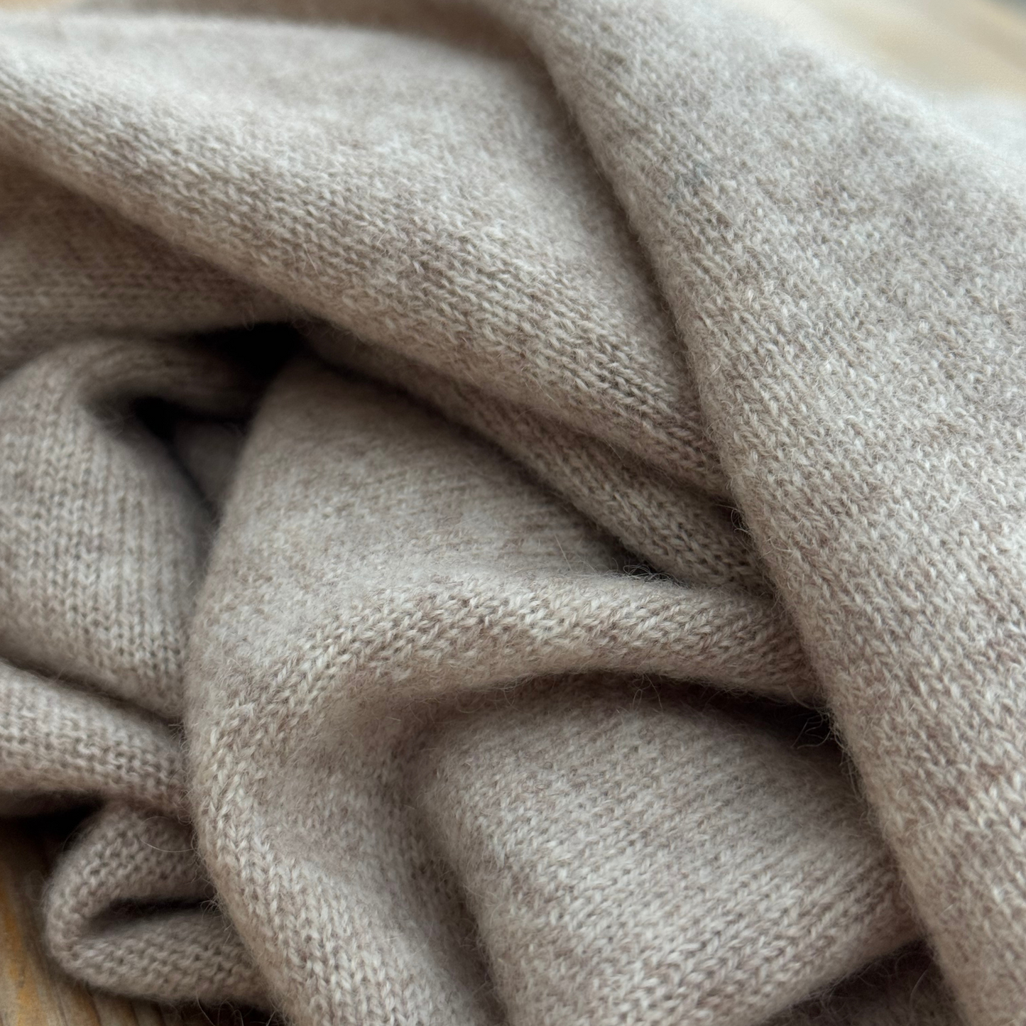 Cashmere scarf sand beige knit detail
