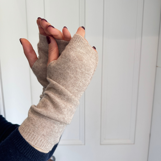 Cashmere Wrist Warmers sand beige